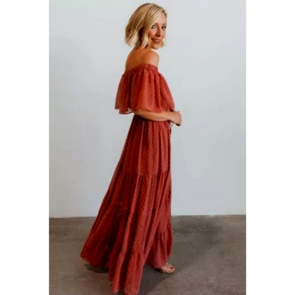 LAST ONE! Plus Size VIVIAN Off The Shoulder Burgundy Ruffle Dress - Picture 5 of 7